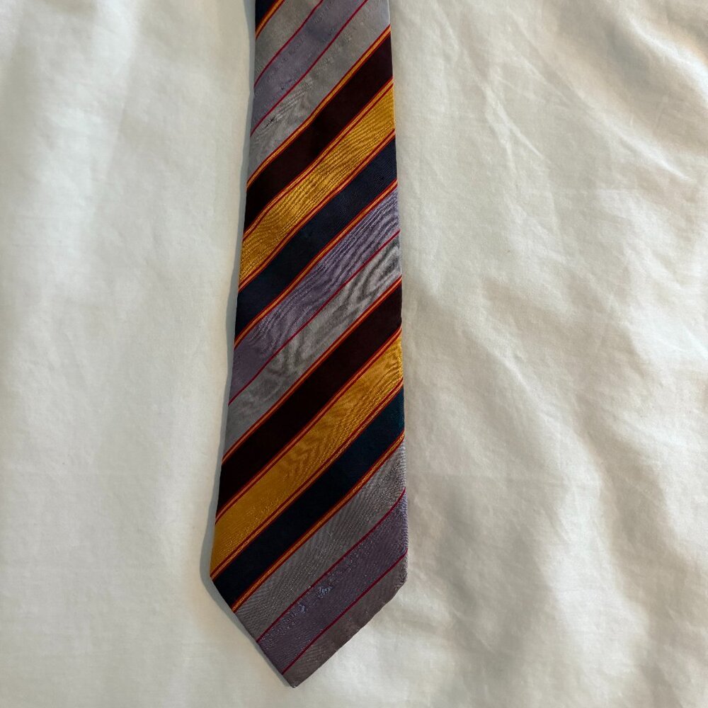 AMAZING MEN'S LIMITED EDITION ETRO TIE - HANDMADE IN ITALY AND NOT AVAILABLE USA